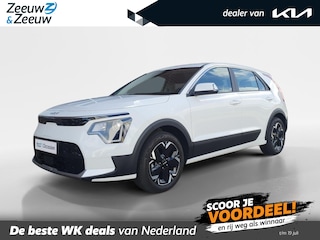 Kia Niro Light 64.8 kWh | Navigatie | Camera | Adaptieve cruise control | Apple Carplay / Android Auto | Keyless met startknop | |Parkeersensoren achter |