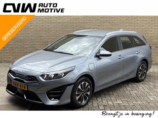 Kia Ceed Sportswagon 1.6 GDI PHEV DynamicLine | 29.000km! | Facelift | Adaptieve cruise | Camera | Navigatie | Apple CarPlay | LED | DAB | Keyless entry&start | Stoel&stuurverwarming | Climate control | Lane assist | Volledig dealeronderhouden