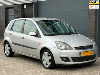Ford Fiesta 1.4-16V Futura Airco 5deurs Nieuw APK