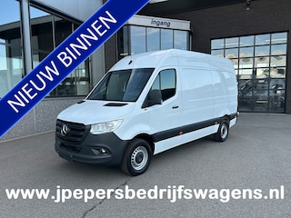 Mercedes-Benz Sprinter 317 CDI L2 H2 360 Camera / MBUX / Navigatie / Parkeersensors / Cruise control / Airco / 270 Graden achterdeuren