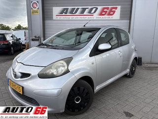 Toyota Aygo 1.0-12V + Apk tot 06-2027