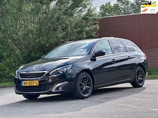 Peugeot 308 SW 1.2 PureTech Allure Achteruit camera*Pabo*Navigatie*NAP*LED*Cruise*Clima*LM velgen*Parkeersensoren*