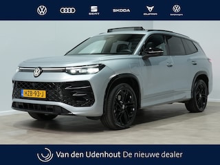 Volkswagen Tayron 1.5 eHybrid R-Line Ed. | Trekhaak | Panorama | Black-Style | IQ.Drive | 20"lm