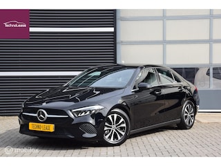 Mercedes-Benz A-klasse 180 Business Line Facelift Carplay Camera Stoelverwarming