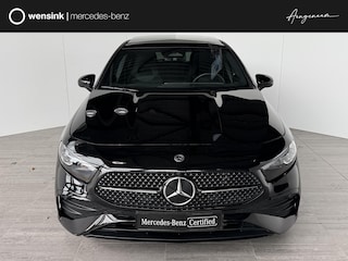 Mercedes-Benz A-klasse 180 Star Edition AMG Line | Panoramadak | 19 inch LM velgen | Night pakket | Multibeam Led verlichting |
