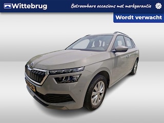 Skoda Kamiq 1.0 TSI Business Edition / Digitaal dashboard / Zwenkbare trekhaak / Navigatie / App connect /