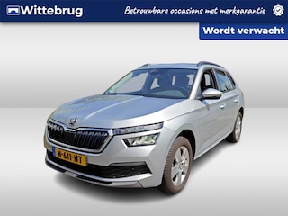 Skoda Kamiq 1.0 TSI Ambition / Digitaal dashboard / Navigatie / App connect / Parkeersensoren achter / Trekhaak /