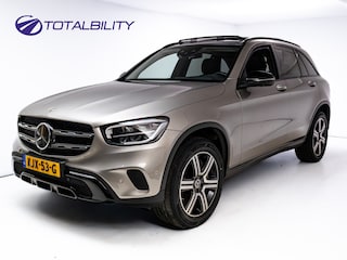 Mercedes-Benz GLC 300e 4MATIC Bus. Solution Lux. | Pano | Luchtvering | Leer | Adaptive cruise | Elec. Trekhaak | Elektrische klep, 360 camera, Stoel-, achterbankverwarming, Stoel ventilatie