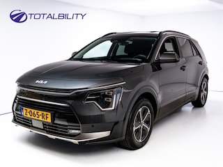 Kia Niro 1.6 GDi DynamicPlusLine | Headup | Schuif- kanteldak | Trekhaak | Stoel- & stuurverw. | Camera | App. connect, Adaptieve cruise, Navigatie, Elec. achterklep