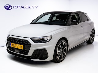 Audi A1 Sportback 30 TFSI S edition 116 PK | 18" velgen | Led | Camera | Cruise | App. connect | Climate control | Sfeerverlichting, DAB, Afgevlakt stuurwiel, Extra getint glas