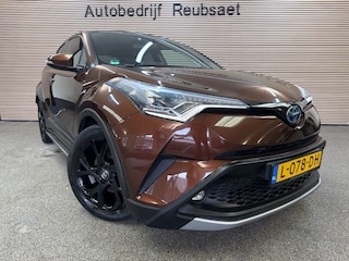 Toyota C-HR 1.8 Hybrid BI-Tone Plus Leder Led Clima Navi Cruise Carplay Incl 12Mnd Garantie