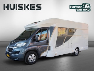 Eura Mobil Profila 670 SB Automaat 180PK, Frans bed