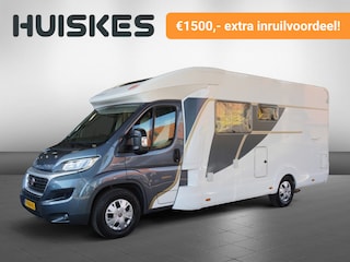 Eura Mobil Profila 670 SB Automaat 180PK, Frans bed