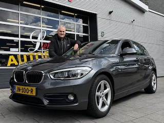 BMW 116i Sport Line - Navigatie I Airco I PDC I LED I Sport pakket I Cruise control I