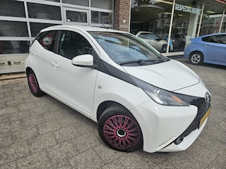 Toyota Aygo 1.0 VVT-i x-play Camera