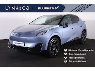 Lynk & Co 02 More 66 kWh UIT VOORRAAD LEVERBAAR - Panoramadak - 360º Camera - Harman/Kardon audio - Adaptieve cruise control - dodehoekdetectie met correctie - Verwarmde voorstoelen - Parkeersensoren voor & achter - Draadloze tel. lader - Apple Carplay/Android Auto - Extra getint glas - 20' LMV