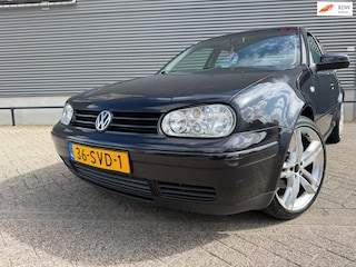 Volkswagen Golf 2.0 Highline