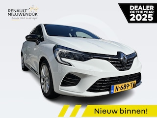 Renault Clio 1.6 E-Tech Hybrid 140 Intens l CAMERA l PARKEERSENSOREN VOOR EN ACHTER | NAVIGATIE l BIJ ONS DEALER ONDERHOUDEN