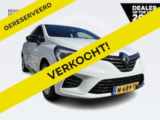 Renault Clio 1.6 E-Tech Hybrid 140 Intens l CAMERA l PARKEERSENSOREN VOOR EN ACHTER | NAVIGATIE l BIJ ONS DEALER ONDERHOUDEN