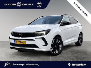 Opel Grandland Ultimate 1.2 Turbo 130pk EAT8 | ALCANTARA / LEDER | TREKHAAK | MATRIX LED | TWO-TONE! | 360° CAMERA | NAVI | AGR-STOELEN | ISOFIX |
