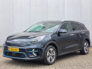 Kia Niro e-Niro ExecutiveLine 64 kWh Navigatie | Schuifdak | Lederen bekleding | Stoel verwarming en verkoeling