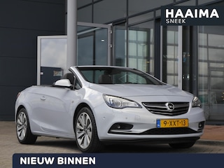 Opel Cascada 1.6 Turbo Cosmo | 170 PK | Cabriolet | Stoel en stuurverwarming | Navigatie | Achteruitrijcamera | 19 inch lichtmetalen velgen | Climate control | Dodehoek detectie