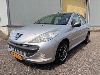 Peugeot 206 Plus 1.4 Millesim 200