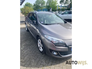 Renault Mégane Estate 1.2 TCe Bose|NL AUTO|TREKHAAK|112DKM|BOSE|NAVI|CLIMA|