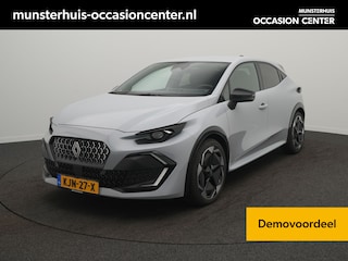 Renault Clio 1.8 Hybrid 160 Techno - RIJKLAARPRIJS - DEMO - All Seasonbanden - 360 Graden Camera - Adaptive Cruise Control - Apple Carplay - Android Auto
