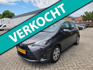 Toyota Yaris 1.5 VVT-i Aspiration | Climate Controle | TRC | Cruise controle en speedlimiter | Navigatie