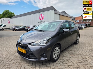 Toyota Yaris 1.5 VVT-i Aspiration | Climate Controle | TRC | Cruise controle en speedlimiter | Navigatie