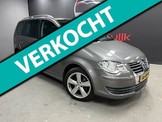 Volkswagen Touran 1.4 TSI | CarPlay | Trekhaak | Nw APK | NAP