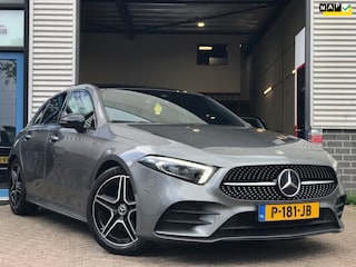 Mercedes-Benz A-klasse 180 Business Solution AMG|Pano|keyless|Sfeerverl|Carplay|18''inch