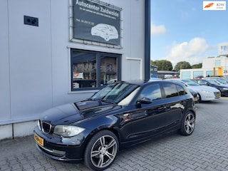 BMW 116i High Executive apk 5-2027