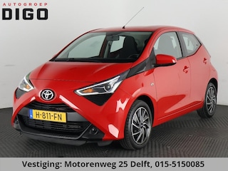 Toyota Aygo 1.0 VVT-i X-PLAY CARPLAY NAVI GARANTIE 2030* . CAMERA . DEALER ONDERHOUDEN . APPLE CARPLAY & ANDROID AUTO