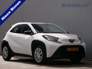 Toyota Aygo 1.0 VVT-i S-CVT Play 73 Pk Automaat Camera / Apple Carplay / Automaat
