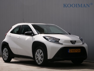 Toyota Aygo 1.0 VVT-i S-CVT Play 73 Pk Automaat Camera / Apple Carplay / Automaat