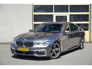 BMW 730d Automaat! M-Sport BJ2018 Lmv 20" | Led V+A | Pdc | Adaptieve Luchtvering | Harman/Kardon | Keyless entry | Elek. achterklep | 360° Camera | Navi | Virtual cockpit | Head-up display | Elek. voorstoelen+Mem/Verwarmd | Lederen bekleding | Zwarte hemel