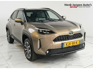 Toyota Yaris Cross 1.5 Hybrid 115 First Edition Rijklaar + Fabrieksgarantie Henk Jongen Auto's in Helmond,  al 50 jaar service zoals 't hoort!