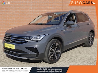 Volkswagen Tiguan 1.5 TSI 150pk DSG Elegance Navigatie Apple Carplay / Android Auto Parkeersensoren Camera Adaptieve Cruise Control Stuur-en stoelverwarming Matrix LED-koplampen Virtual Cockpit Getinte ramen Climate Control ErgoActive stoelen