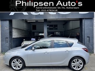 Opel Astra 1.6 Cosmo .clima .leer .cruise .lm