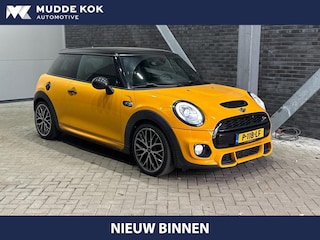 Mini Mini 3-Deurs 2.0 | Panoramadak | Harman/Kardon | Automaat | 18 Inch JCW | Leder