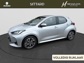 Toyota Yaris 1.5 Hybrid Dynamic | NAVI | 4 Seizoen | Trekhaak