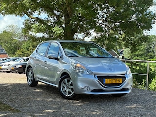 Peugeot 208 1.2 VTi Access | Cruise + Airco nu € 2.975,-!!!