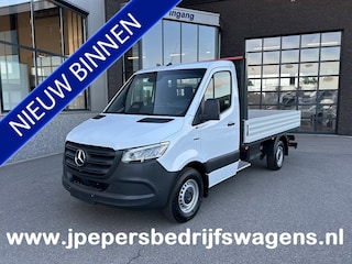 Mercedes-Benz Sprinter 320 L2 Select 81kWh / Snel laden 115kw / Open laadbak / Trekhaak / Distronic / MBUX / Smartphone-intergratie / Camera