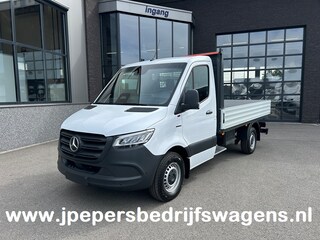 Mercedes-Benz Sprinter 320 L2 Select 81kWh / Snel laden 115kw / Open laadbak / Trekhaak / Distronic / MBUX / Smartphone-intergratie / Camera