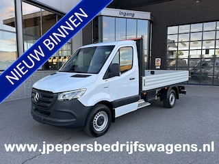 Mercedes-Benz Sprinter 320 L2 Select 81kWh / Snel laden 115kw / Open laadbak / Trekhaak / Distronic / MBUX / Smartphone-intergratie / Camera