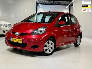 Toyota Aygo 1.0-12V Aspiration Airco| Weinig km!!