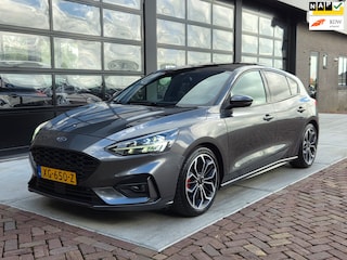 Ford Focus 1.0 EcoBoost ST Line | Panoramadak