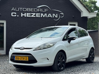 Ford Fiesta 1.25 Limited Zwarte Velgen Airco AUX NIeuwe APK inruilkoopje